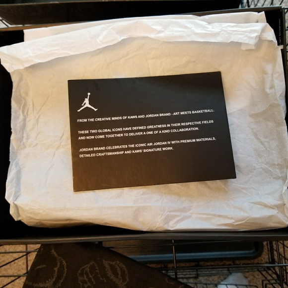 Air jordan 4 kaws main image 4