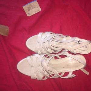 Beautiful nude comfort heels