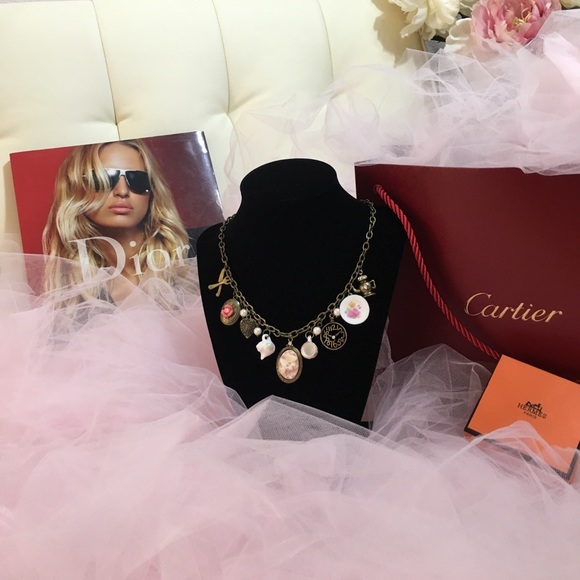 Adorable Vintage necklace ☺️ - Picture 2 of 3