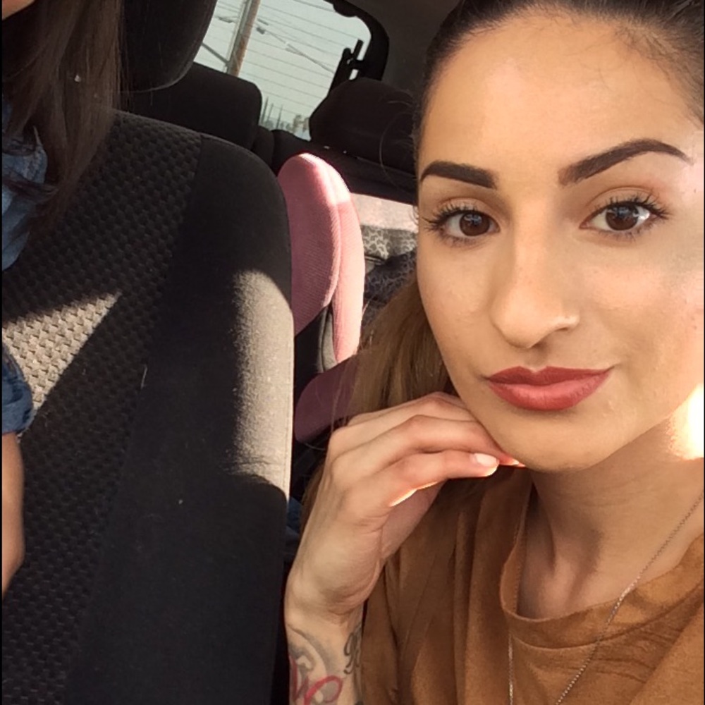 Meet your Posher, Allie