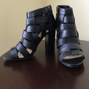Adriana New York cut out block heels. Size 6