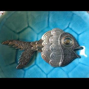 Fish pendant
