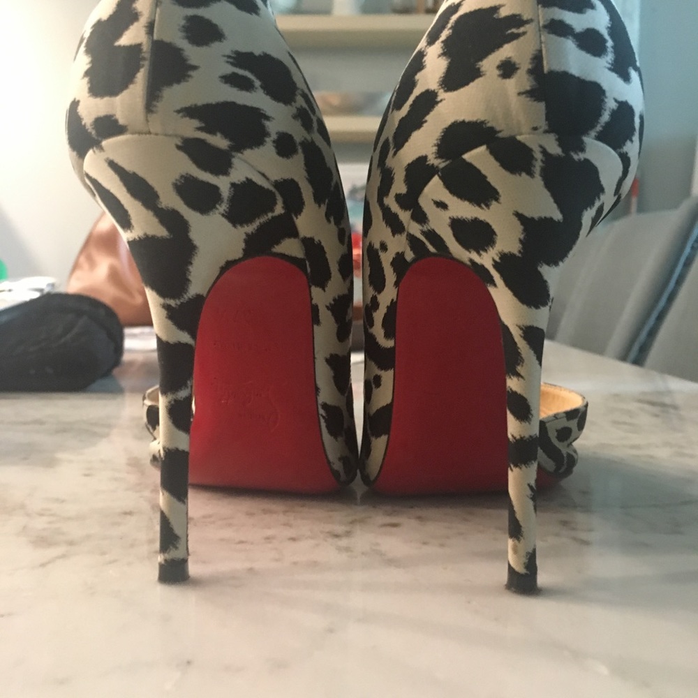 Authentic Christian Louboutin 37.5