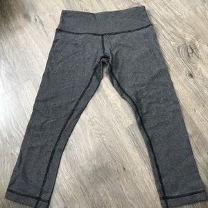 Lululemon wunder under Capri sz 4