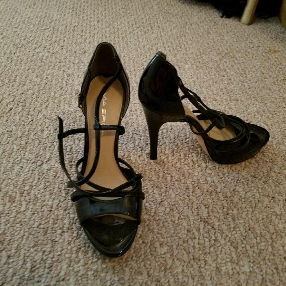 Via spiga black patent leather heels