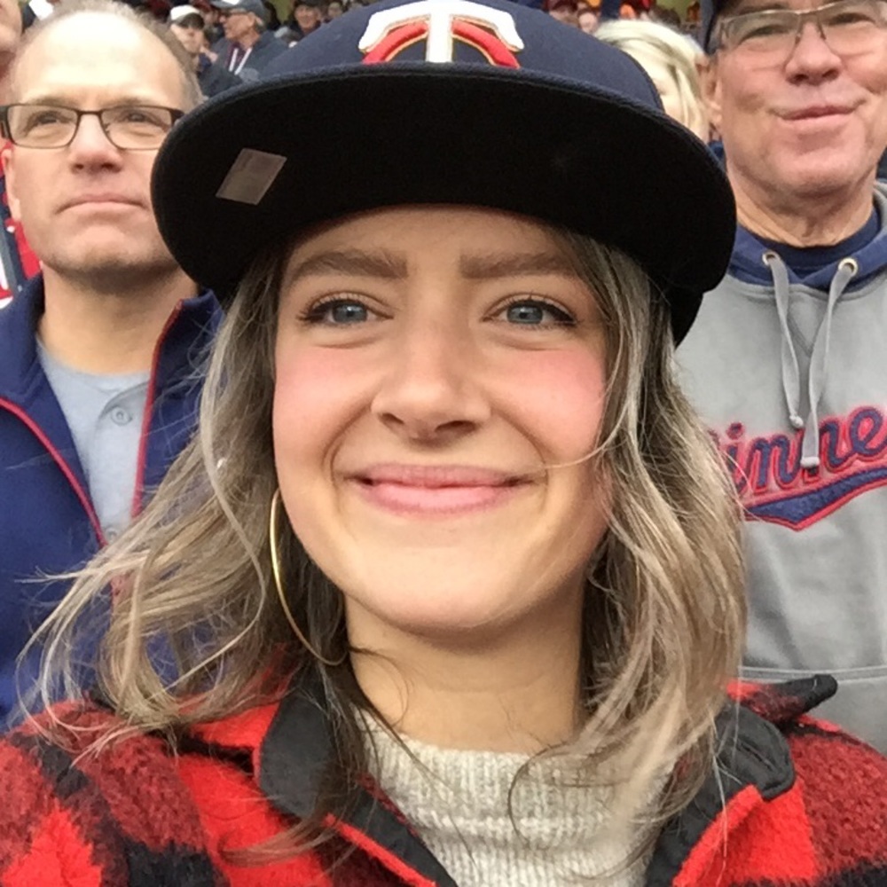 Meet your Posher, Brenna