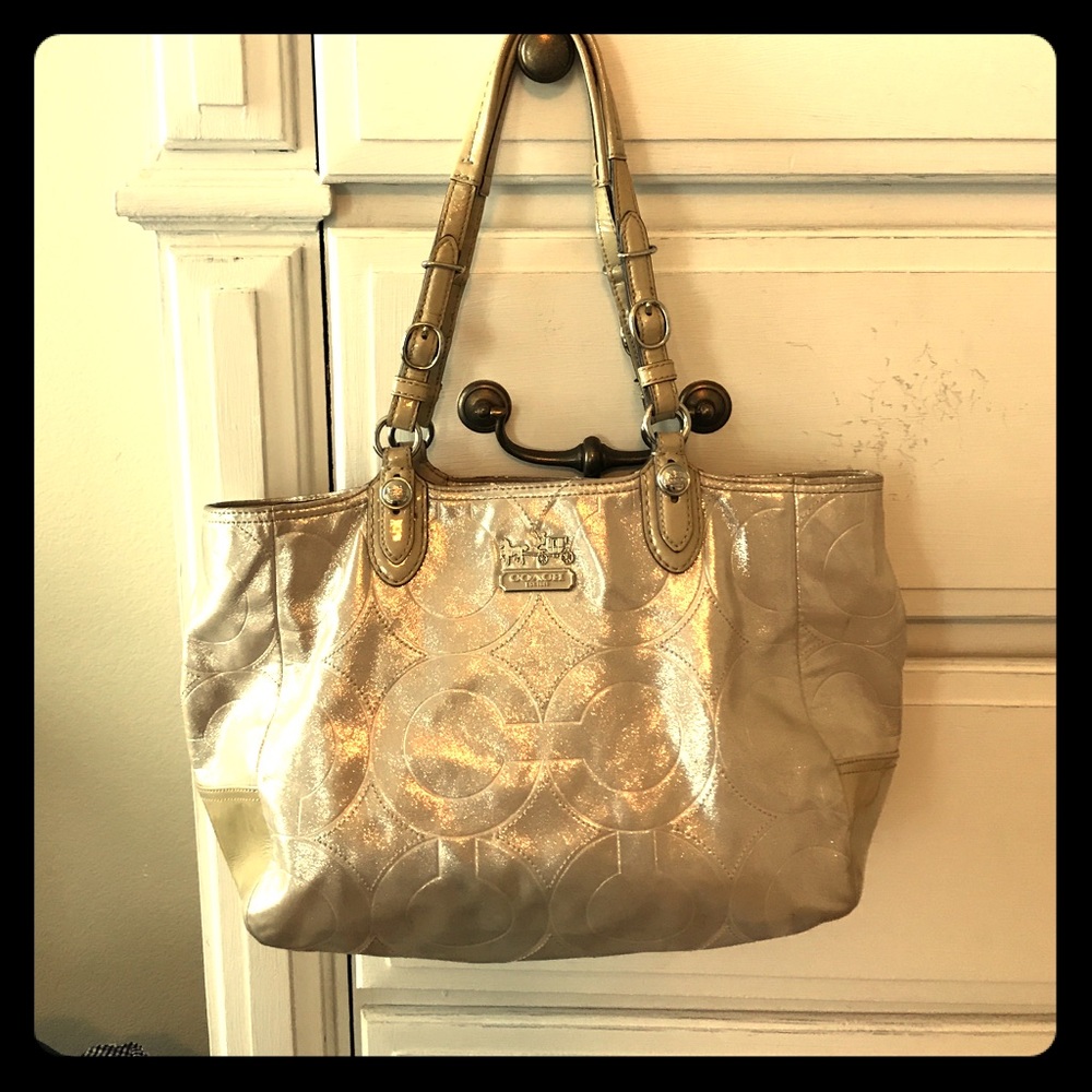 Authentic Coach shoulder bag