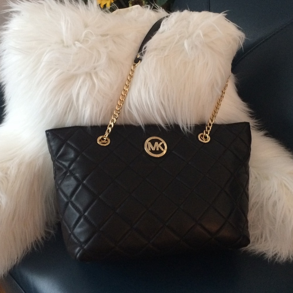 THIS ITEM IS ON RESERVE! NOT FOR SELL!