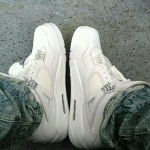 Meet your Posher, Devon