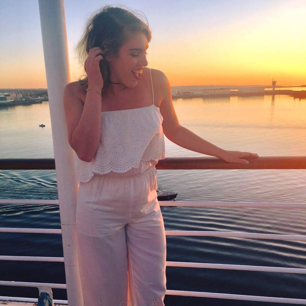 Meet your Posher, Carlie