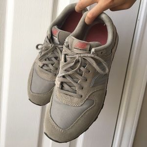 696 New Balance Sneakers