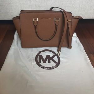 Michael Kors Selma Bag