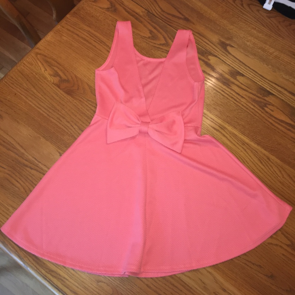 Pink bow dress