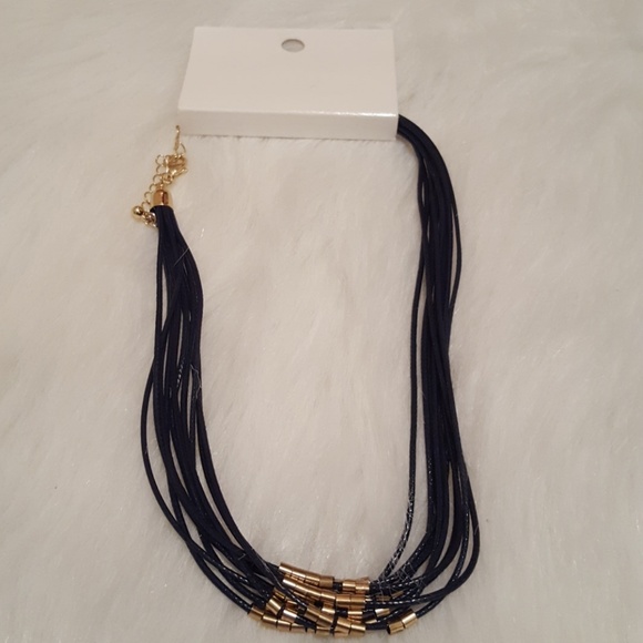H&M Necklace - Picture 2 of 3