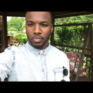 Meet your Posher, Gregory