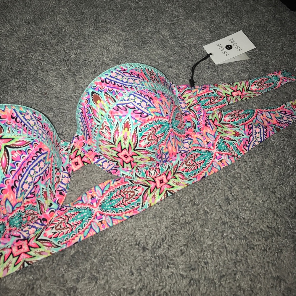 Brand new with tags Shade and shore bikini top