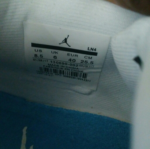 Air Jordan retro 11 blue and white main image 7