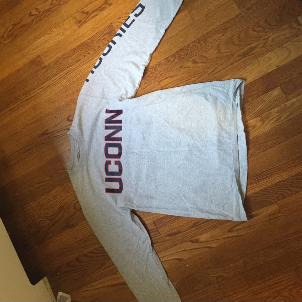 UCONN long sleeve tee