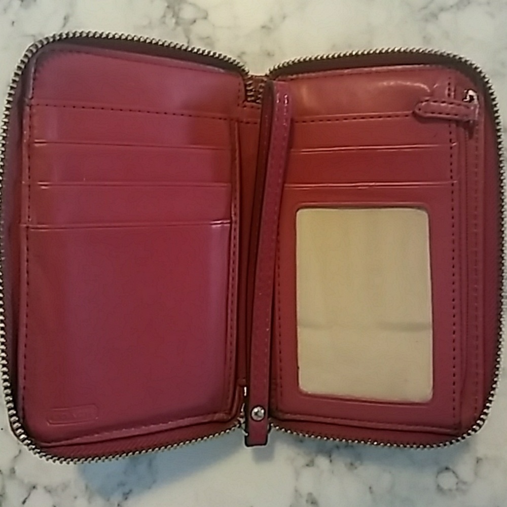 Raspberry COACH Wallet - Picture 3 of 8