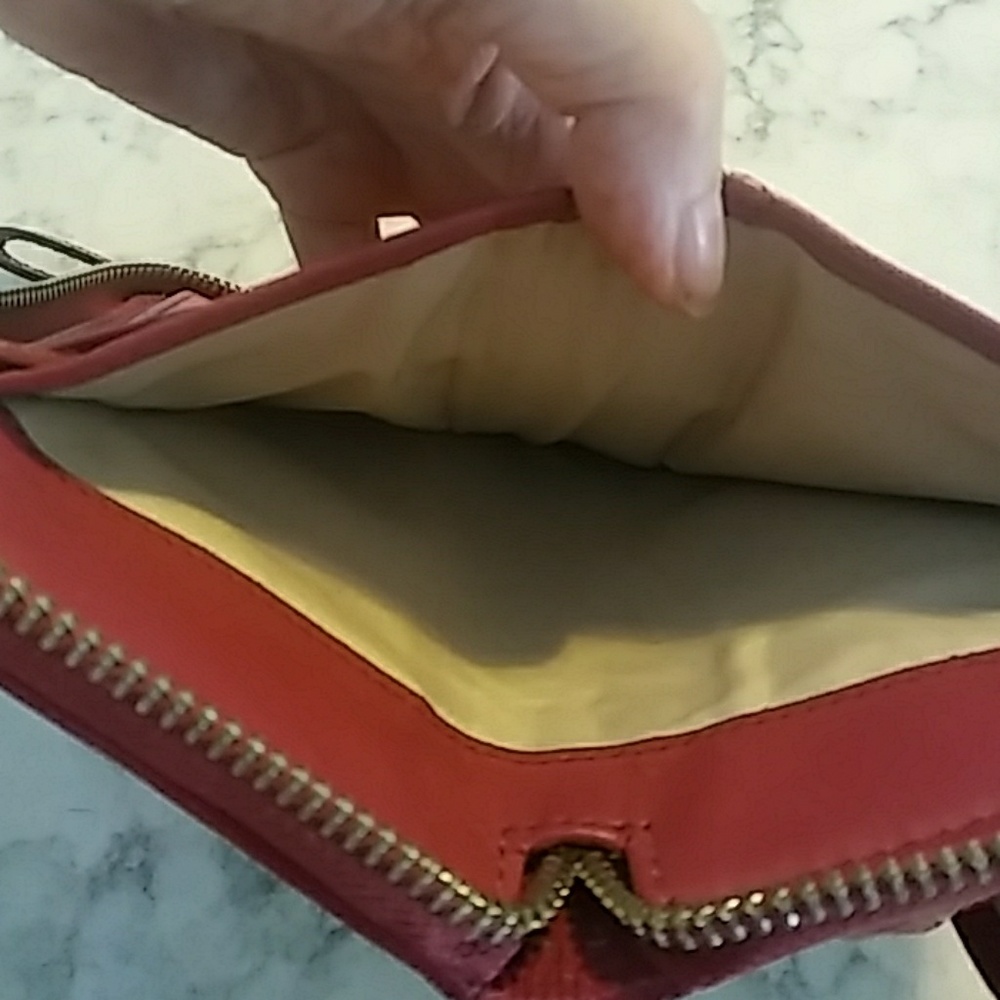 Raspberry COACH Wallet - Picture 4 of 8