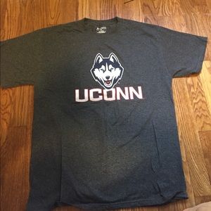 UCONN t-shirt