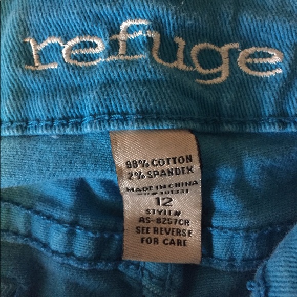 Blue Refuge Shorts - Picture 2 of 3