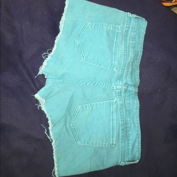 Blue Refuge Shorts - Picture 3 of 3