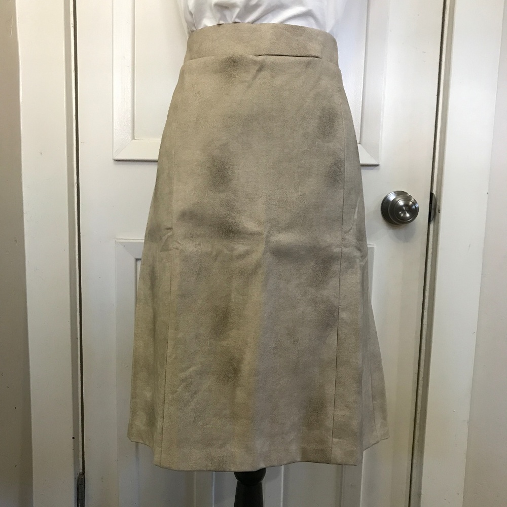 !Final Sale! Faux Leather Pencil Skirt - Picture 3 of 5