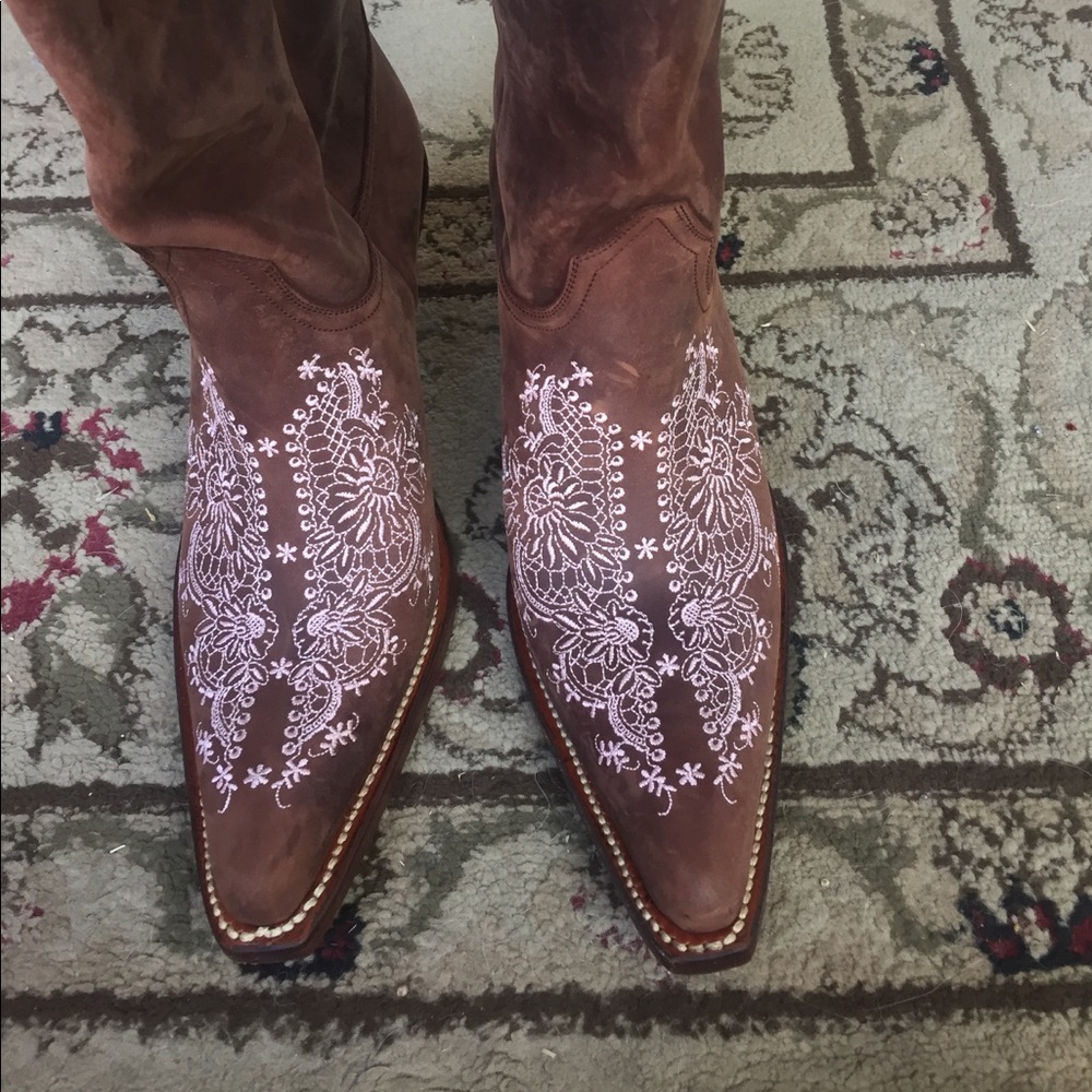 100% leather cowboy boots