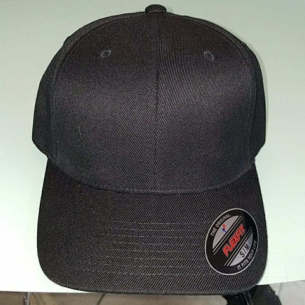Flexfit Black Hat by Lids