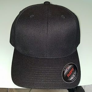 Flexfit Black Hat by Lids