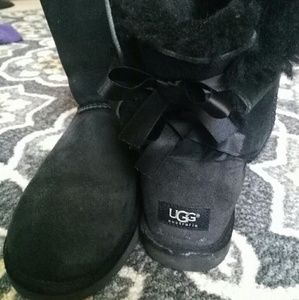 Ugg Bailey Bows
