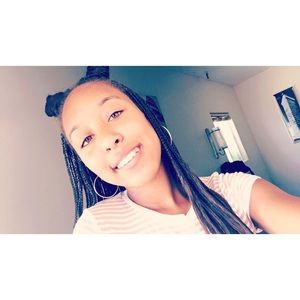 Meet your Posher, Skylah