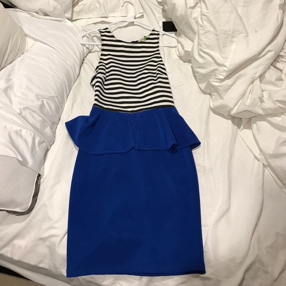 Size S Arden B dress