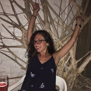 Meet your Posher, Fotini