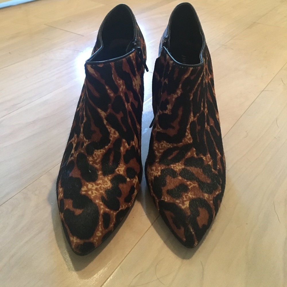 Leopard Booties - Picture 2 of 3