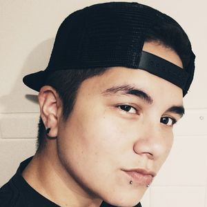 Meet your Posher, Blake