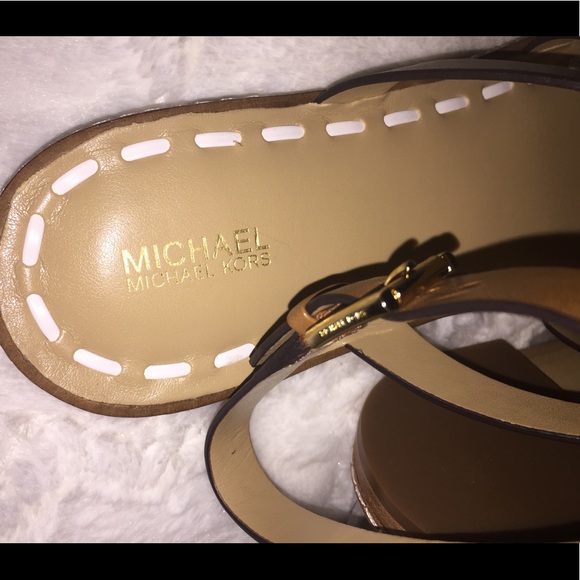 MICHAEL KORS SANDALS - Picture 7 of 7