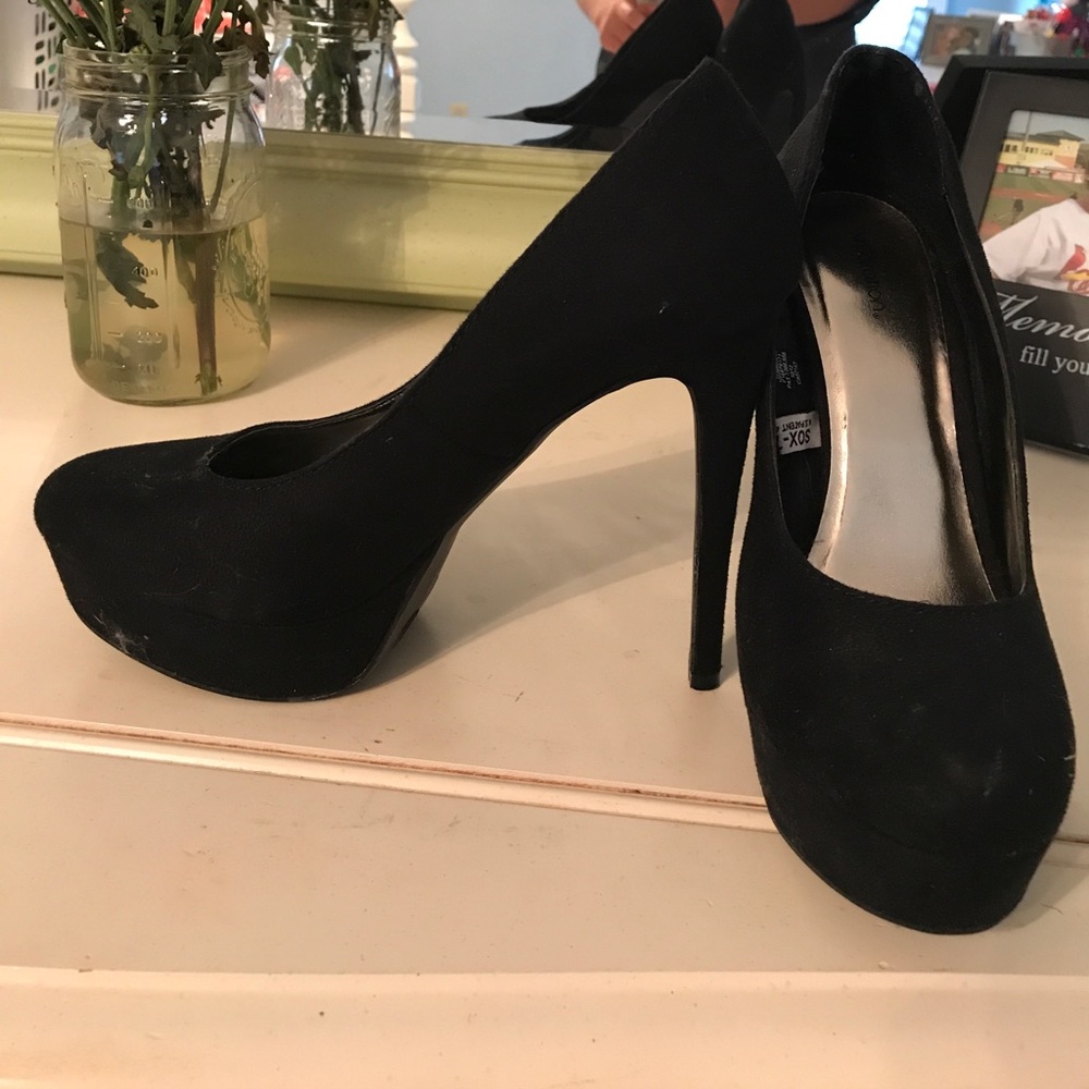 Black heels