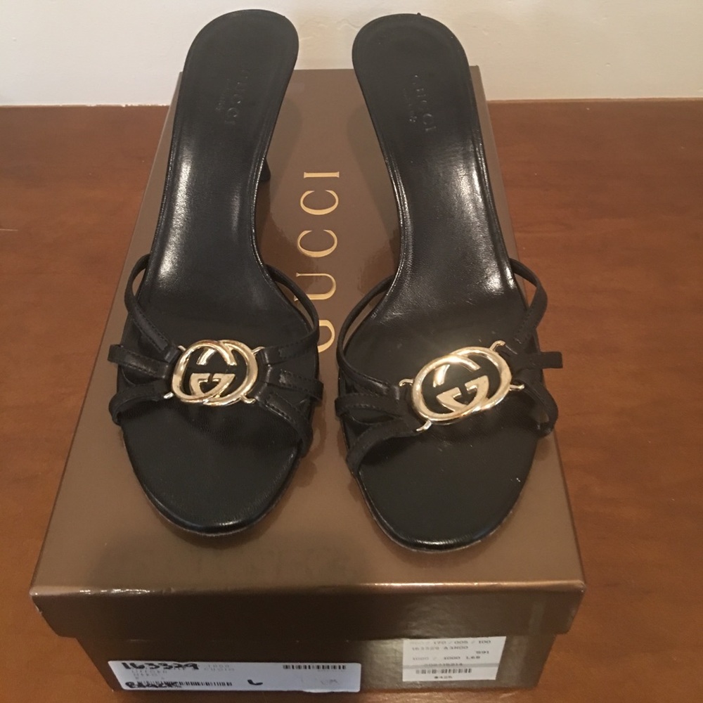 Gucci shoe