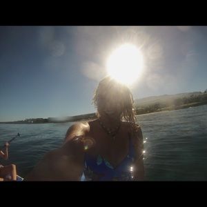 Meet your Posher, Carolina