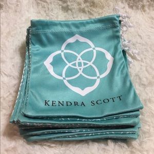 Kendra Scott dust bag.