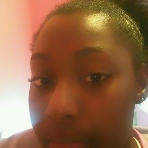 Meet your Posher, Cierra