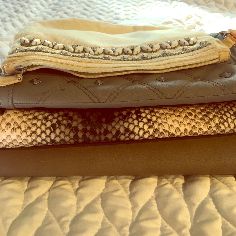 Handbag BUNDLE !!