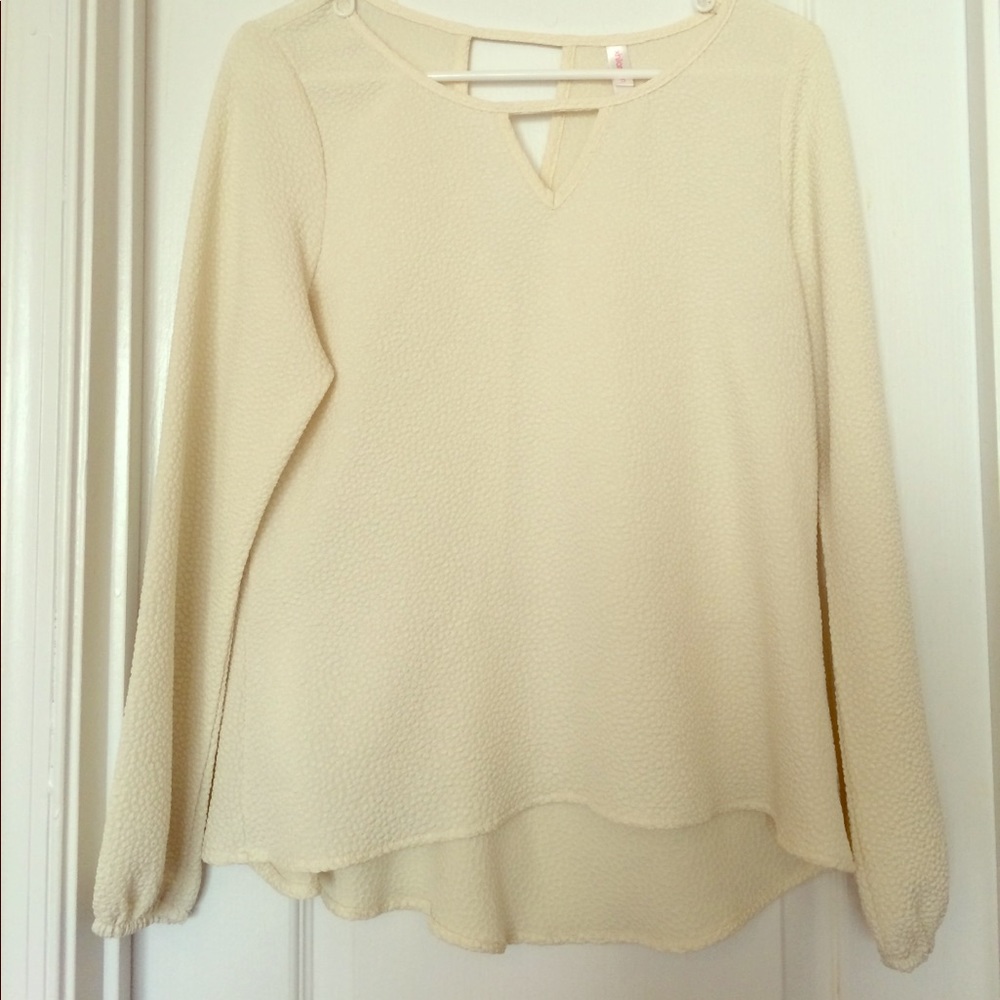 Long sleeve textured top