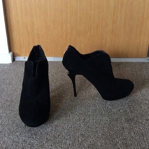 Black Dolce Vita 3" heels