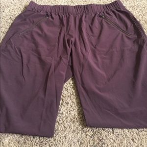 Athleta burgundy pants size 14