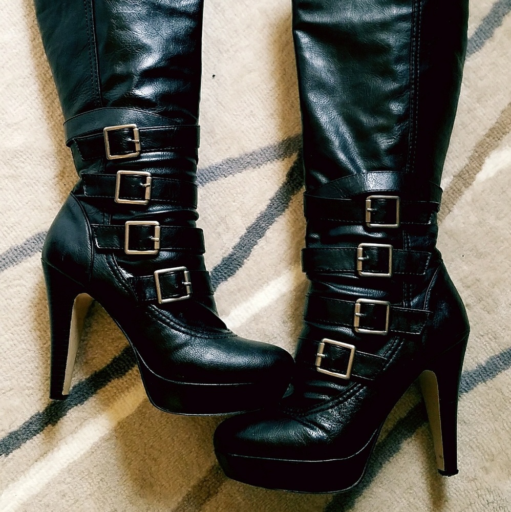 Black Boots