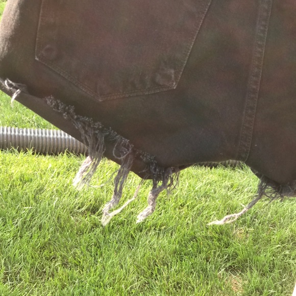 ✨Authentic✨ J Brand
Sachi Frayed Black Shorts - Picture 3 of 6