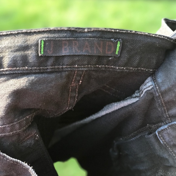 ✨Authentic✨ J Brand
Sachi Frayed Black Shorts - Picture 4 of 6